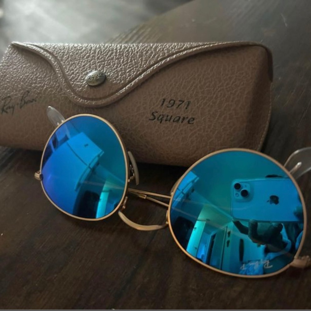 Authentic Ray-Ban sunglasses - Picture 2 of 3